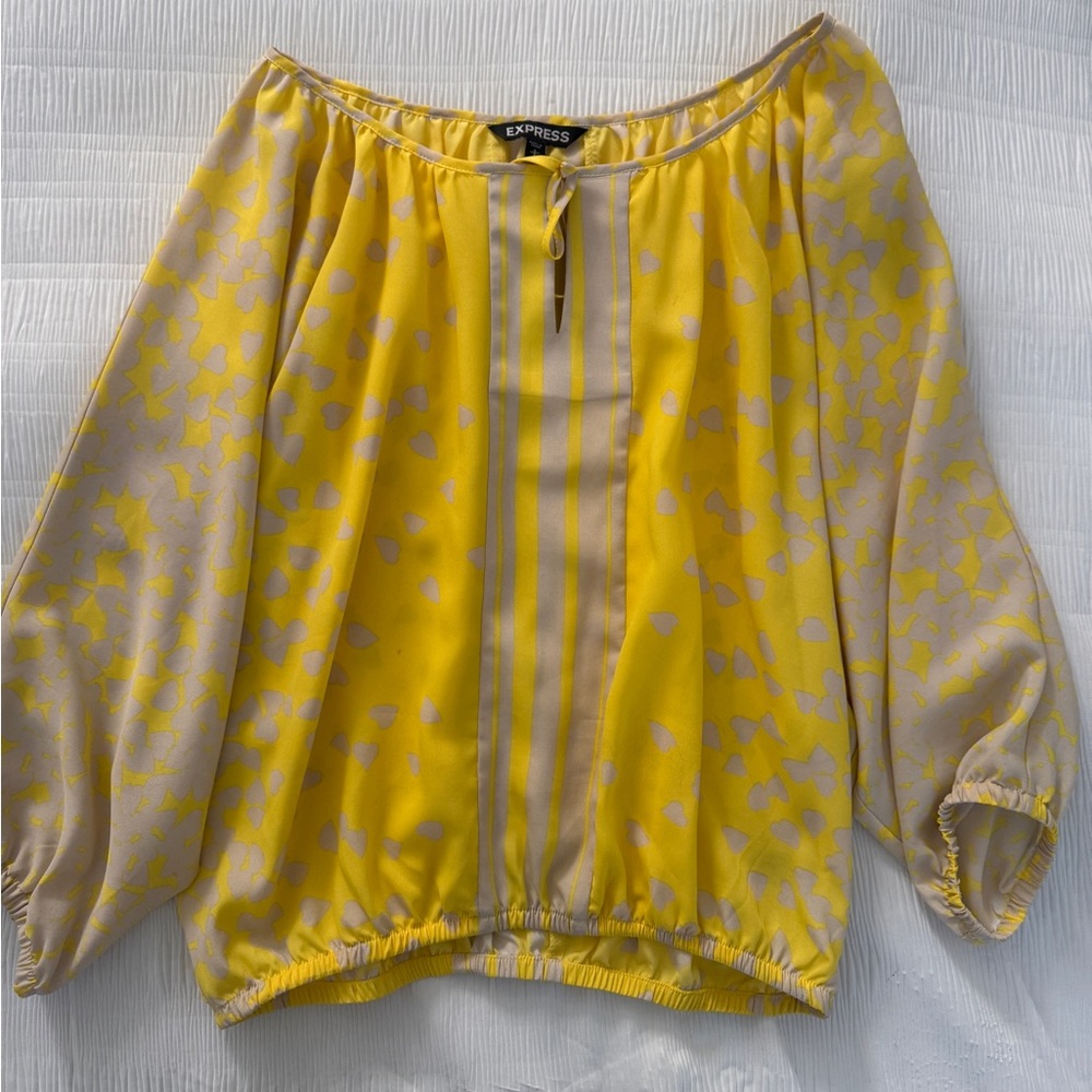 Express yellow/ beige pattern blouse